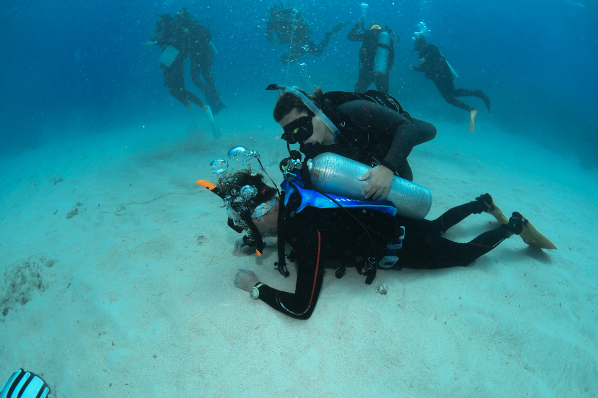 Rescue scuba course